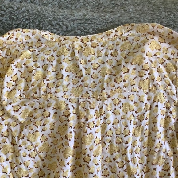 Style & Co Yellow Roses Floral Long Sleeved Tee Shirt Resale Size Medium - Picture 11 of 16